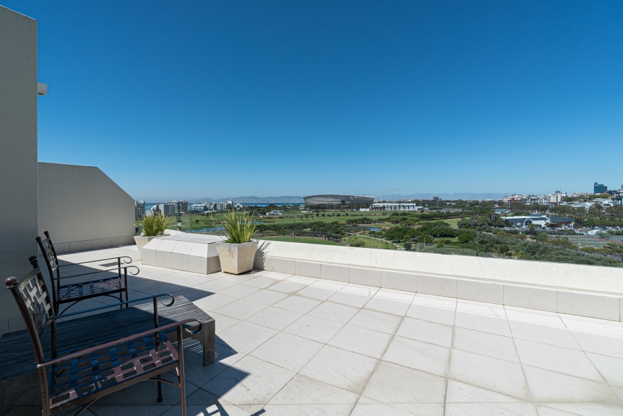 5 Bedroom Property for Sale in Mouille Point Western Cape